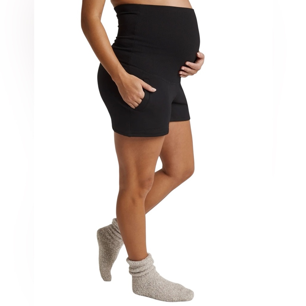 Beyond yoga Beyond the bump Foldover Maternity Short in black size Small